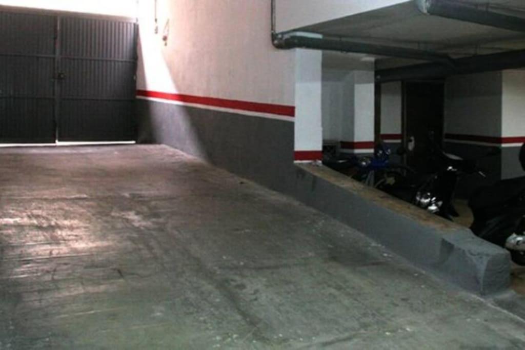 Bonito Ap Centrico Patio Wifi Parking Gratis. Apartment Granada Ngoại thất bức ảnh